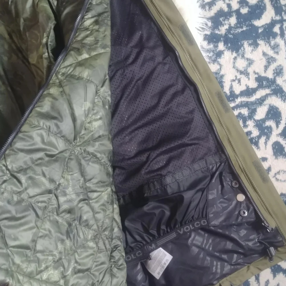 Volcom Jacket - Picture 7 of 11